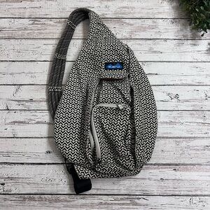 Kavu Sling Pack Rope Bag Cotton Canvas in Chevron Geometric Print